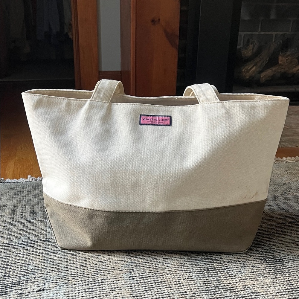 Vineyard Vines Cream and Tan Canvas Tote